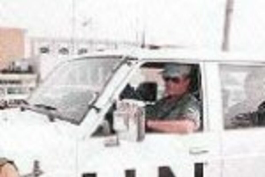 INSPECTORES DA ONU DEIXAM O IRAQUE