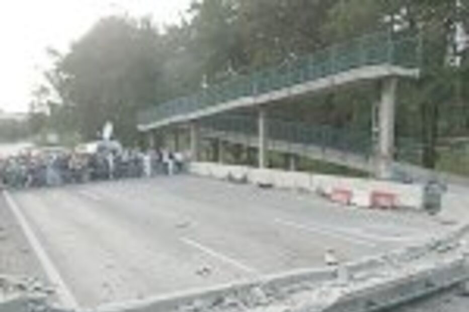 FALHAS SUCESSIVAS NAS OBRAS FIZERAM CAIR PONTE NO IC19