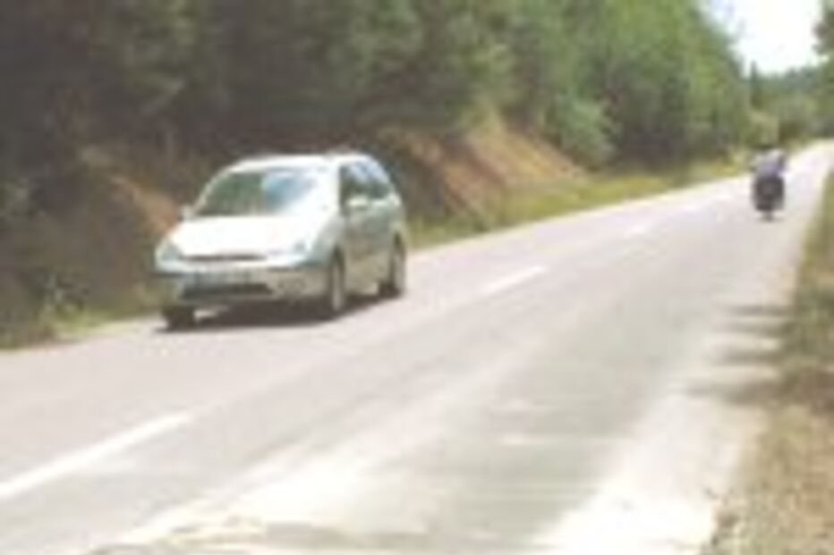 DOIS JOVENS DE MOTO MORREM EM COLISÃO