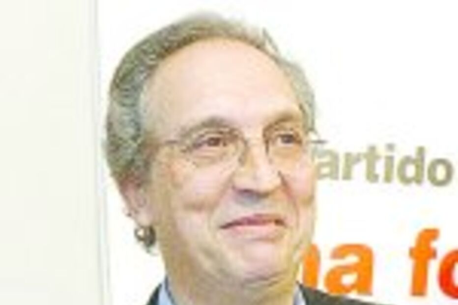 PUNHALADA EM CAVACO SILVA