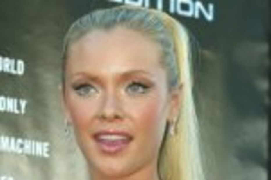 SCHWARZENEGGER CONTRA BELEZA MORTAL