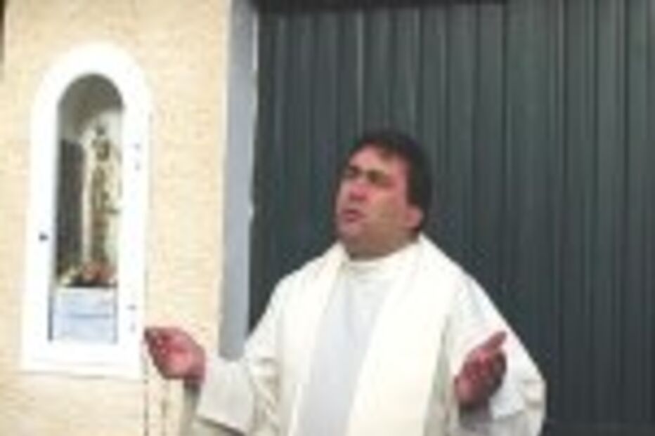 VIRGEM QUE CHORA TEM TERÇO ORTODOXO