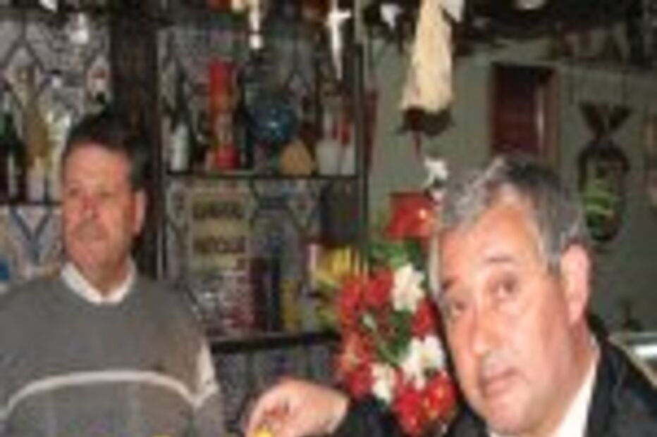 Águas Frize com cor e sabor anormais