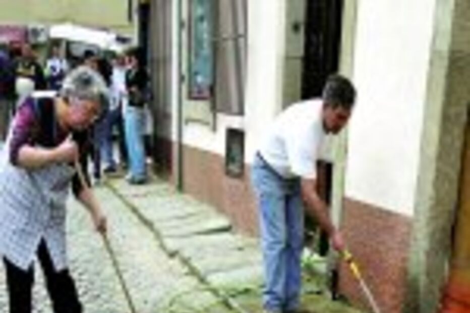 Feriu a tiro a amante e matou-se