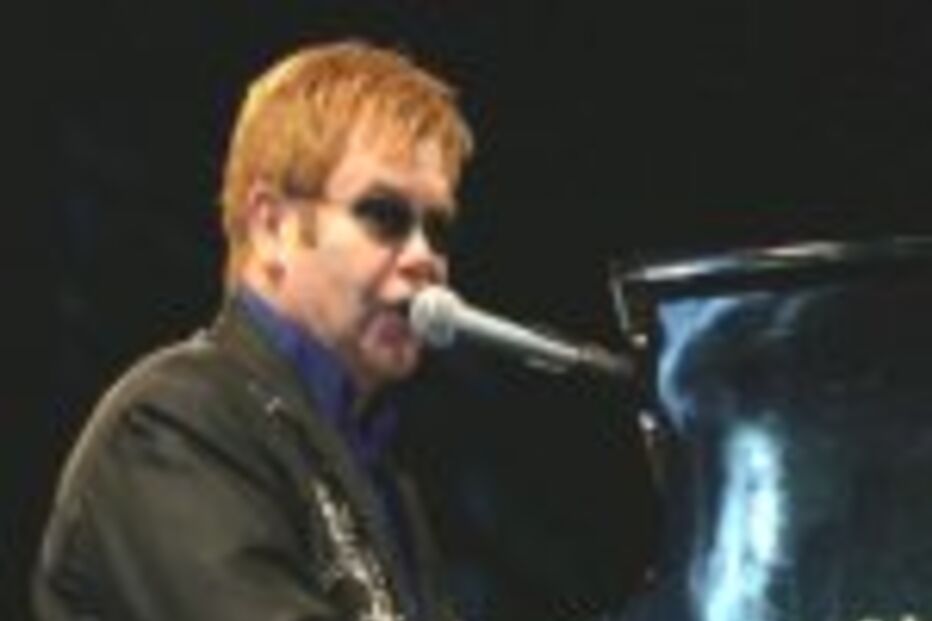 Elton John e Marianne Faithfull azarados