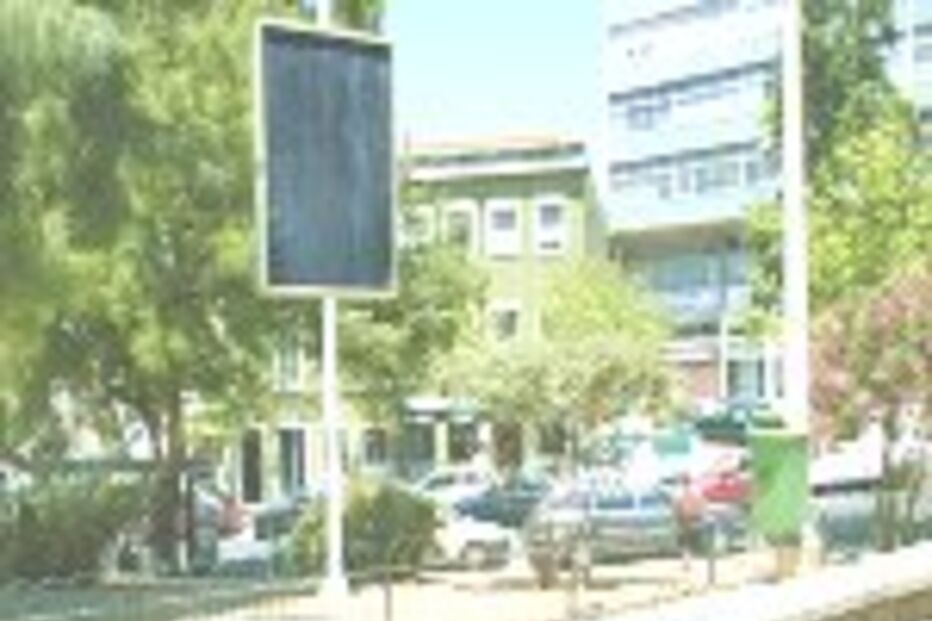 ASSASSINADO NA RUA COM TRÊS TIROS