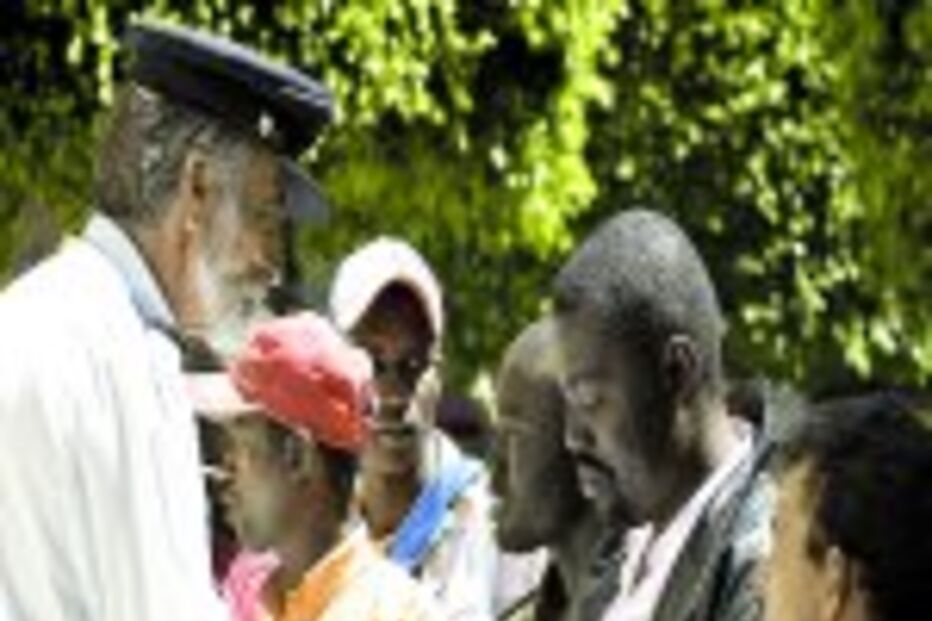 700 mil ilegais pediram regularização