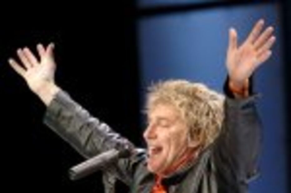 Rod Stewart abre o livro em Lisboa