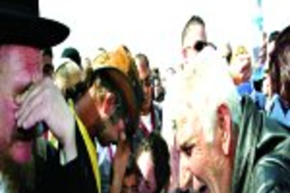 Ariel Sharon congela esforços diplomáticos