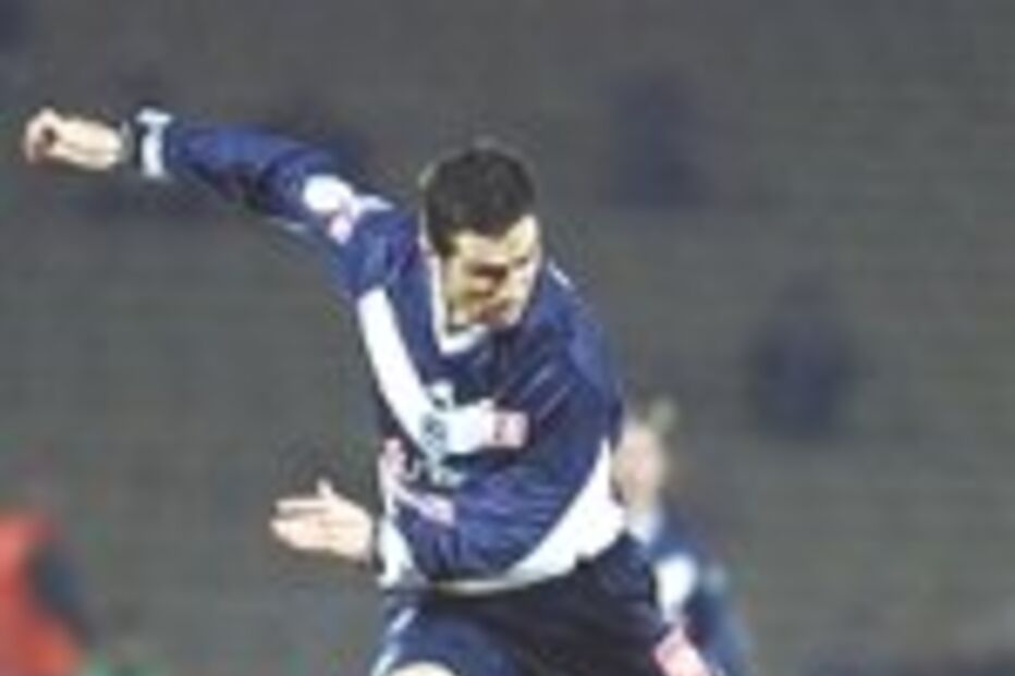 PAULETA AINDA SONHA JOGAR EM PORTUGAL