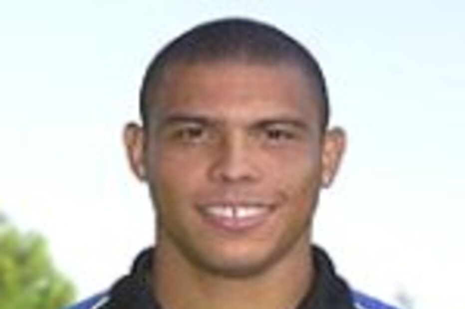 RONALDO COM UM PÉ EM MADRID