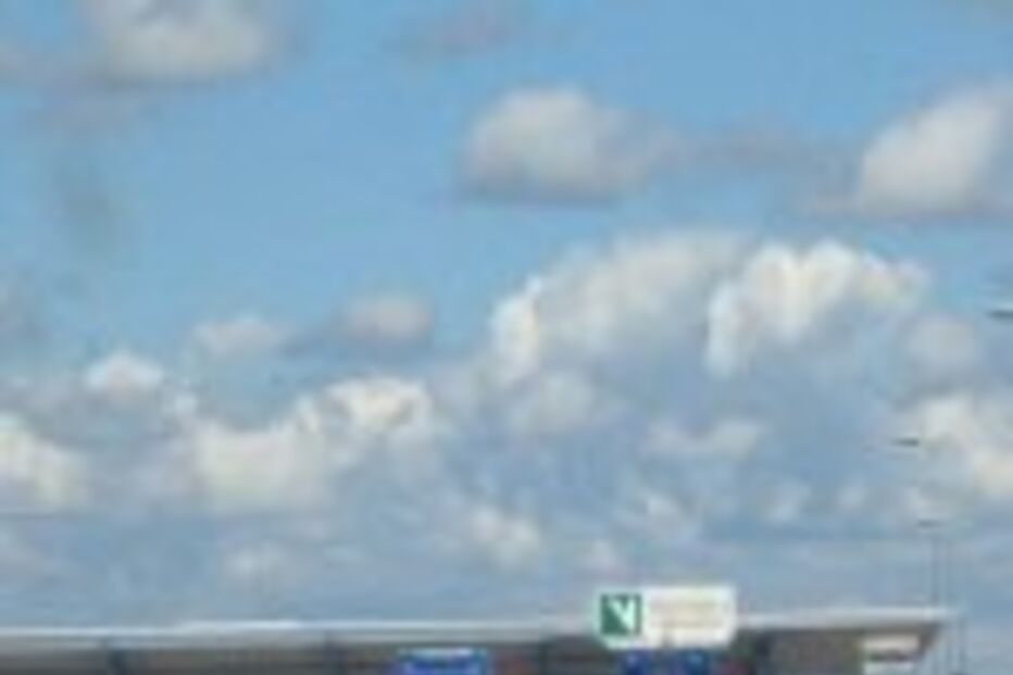 Via Verde a meio da portagem da A7, em Famalicão, induz em erro