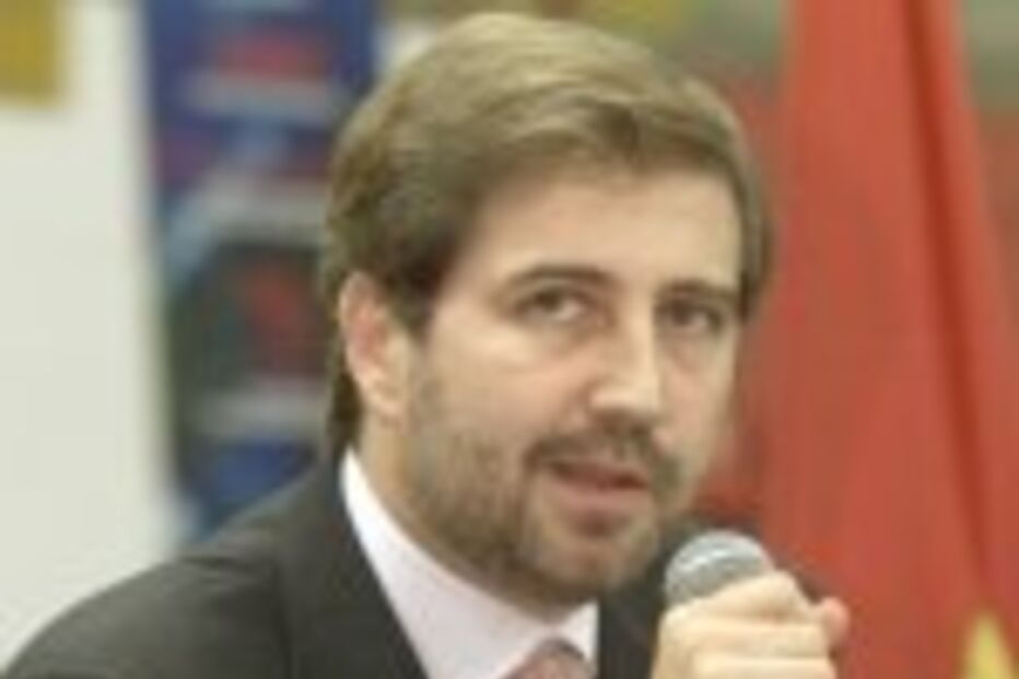 PAULO OLAVO E CUNHA: ESPERAVA UM PRESIDENTE MAIS FORTE