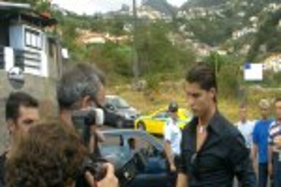 Felipe Scolari e Jardim confortam Ronaldo