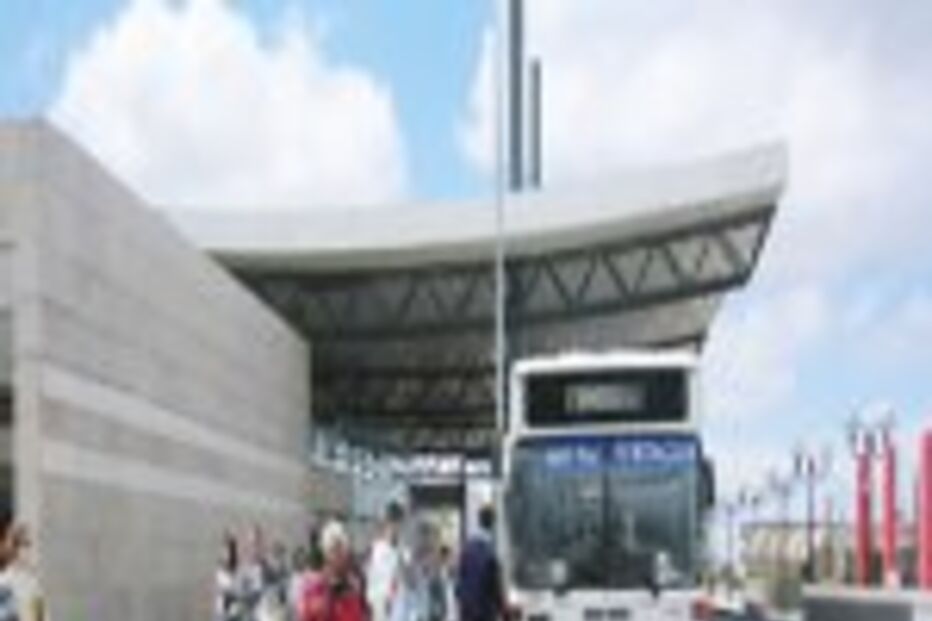 Utentes da fertagus pedem ajuste de horários nos autocarros