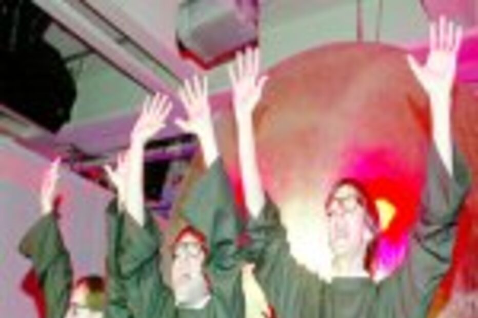 HUMOR ALTERNATIVO NAS NOITES DA SIC