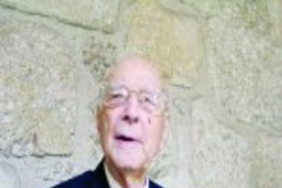 Maçonaria recebe corpo de Emídio Guerreiro