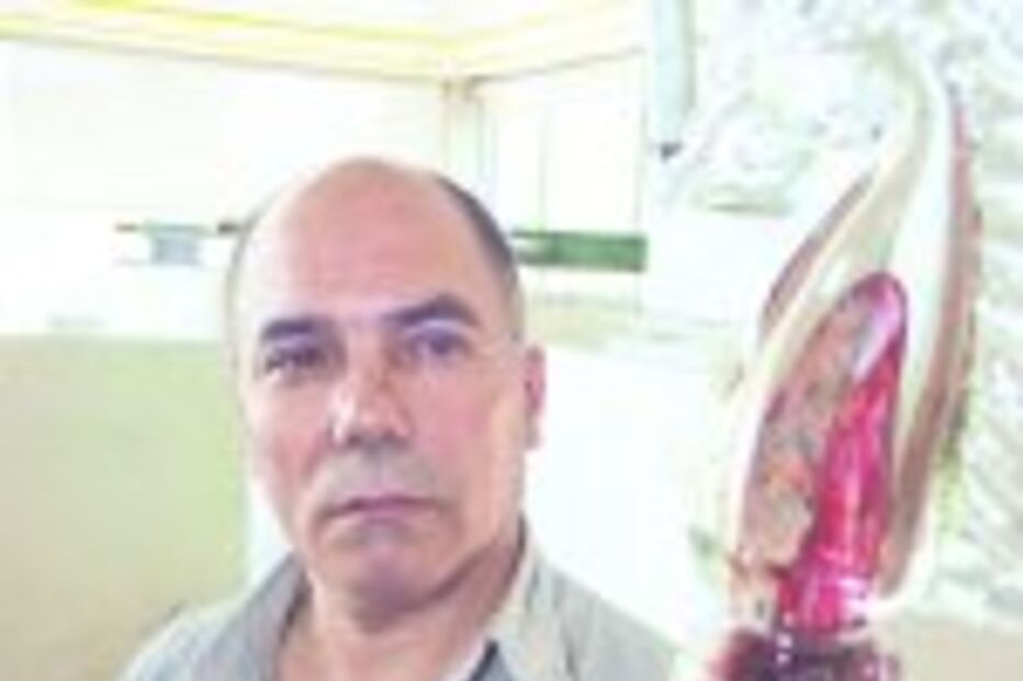 MODELAR VIDRO COM UM SOPRO