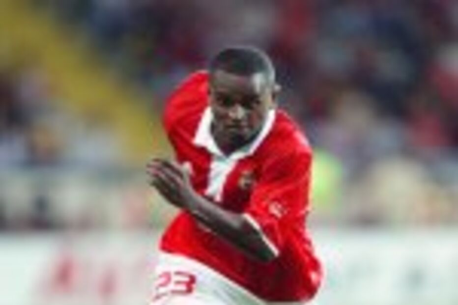 Miguel rescinde com Benfica