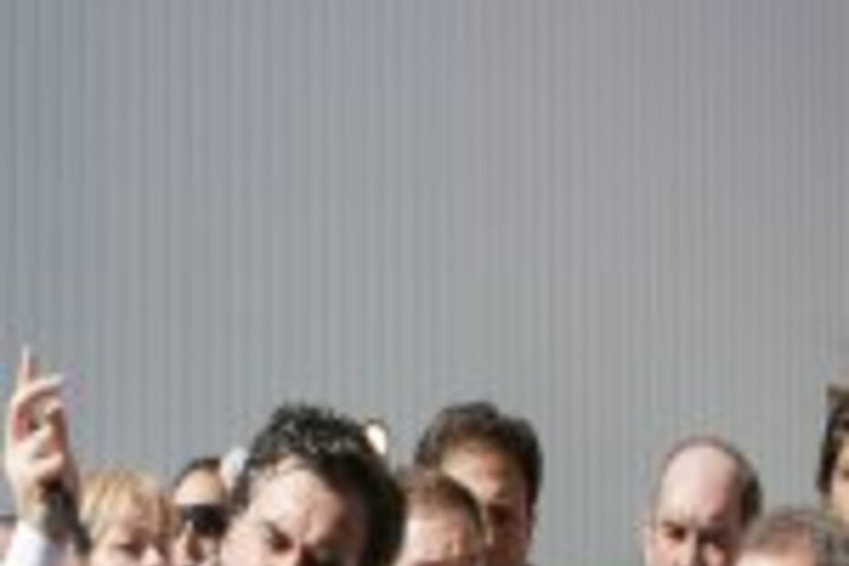 Médico administrador corrido a soco e pontapé