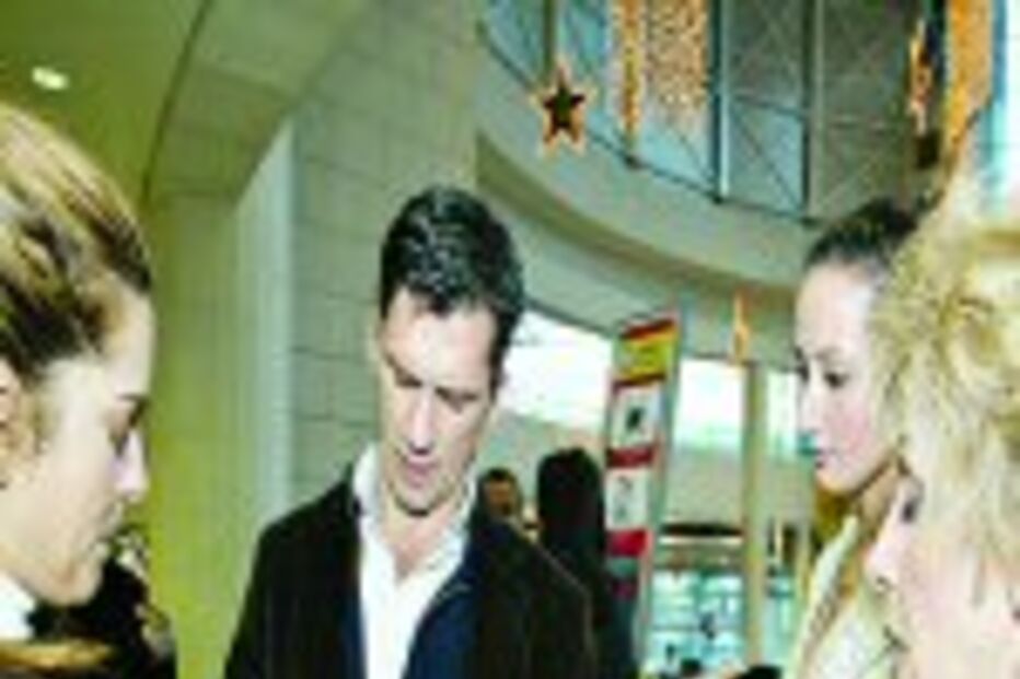 Moutinho reúne instrutores em campo temático