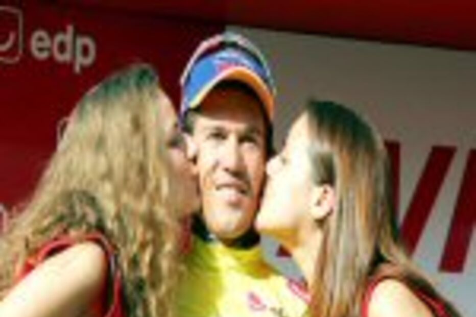 Robbie McEwen reina na Costa Azul