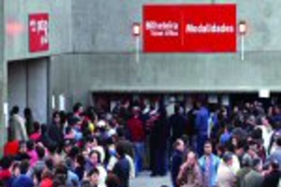 Luz esgotou lotação logo no primeiro dia