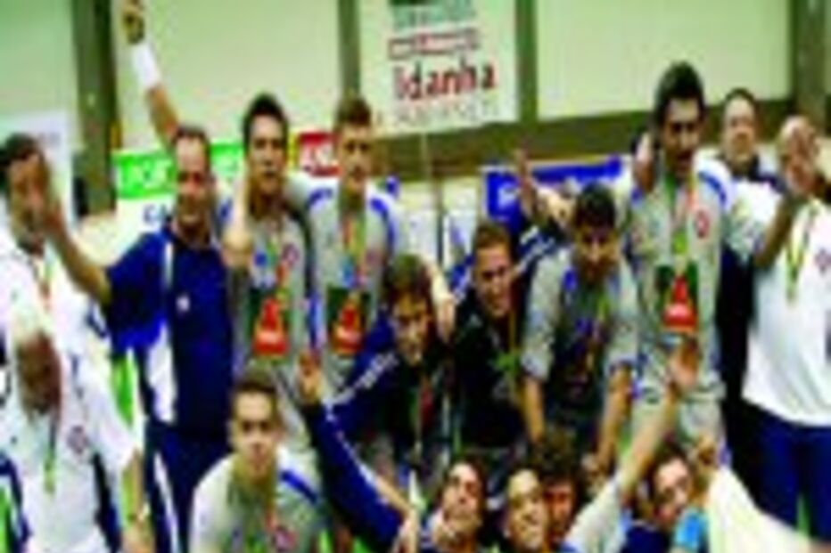 Belenenses vence Taça da Liga