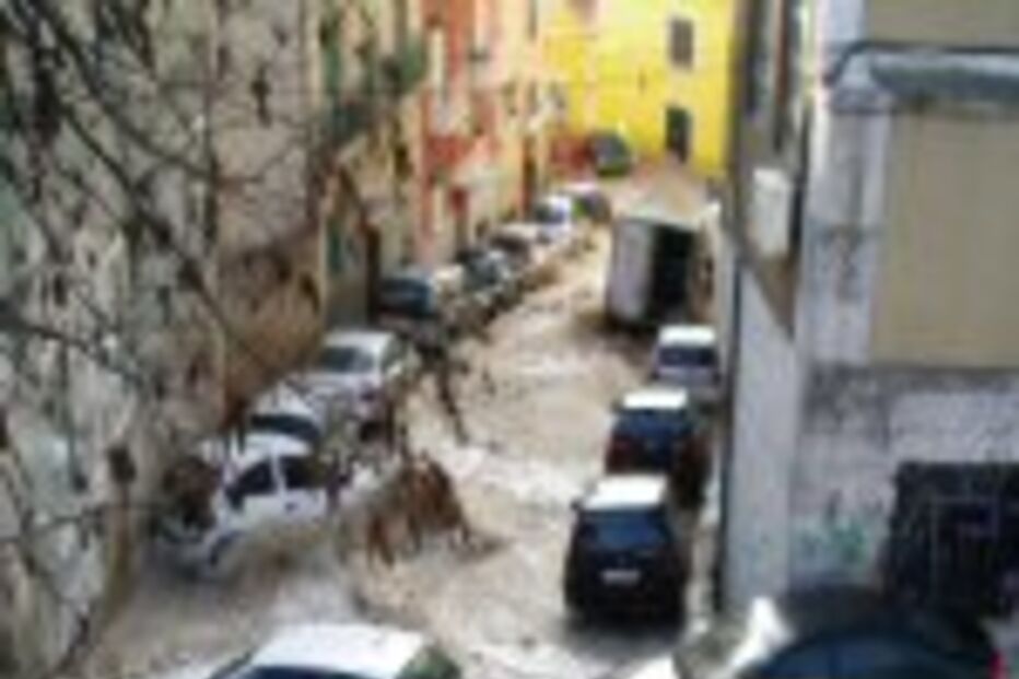 Fez lembrar um tsunami