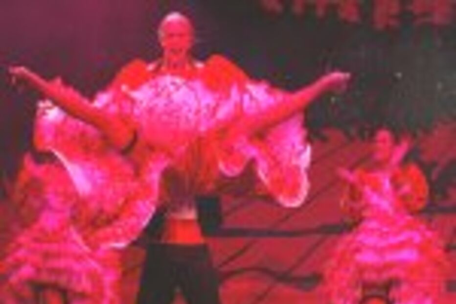 PARIS CAN CAN DANÇA EM LISBOA