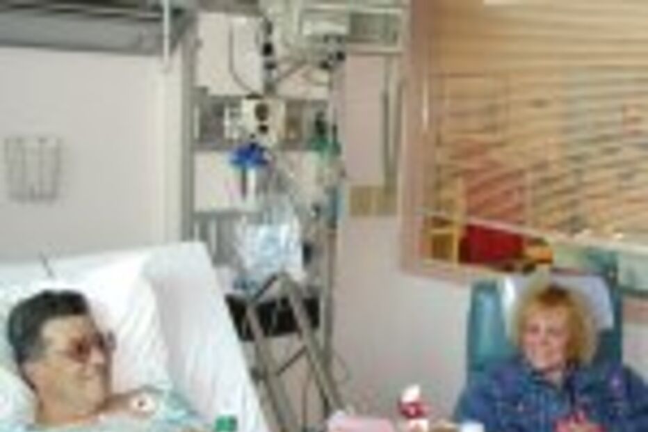 IDOSOS ABANDONADOS NOS HOSPITAIS DO PAÍS