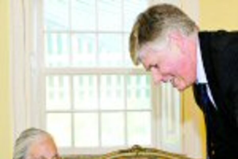 Condecorada guardiã do Cemitério Inglês