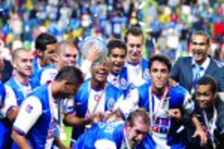 Alunos a brilhar com o professor a ver