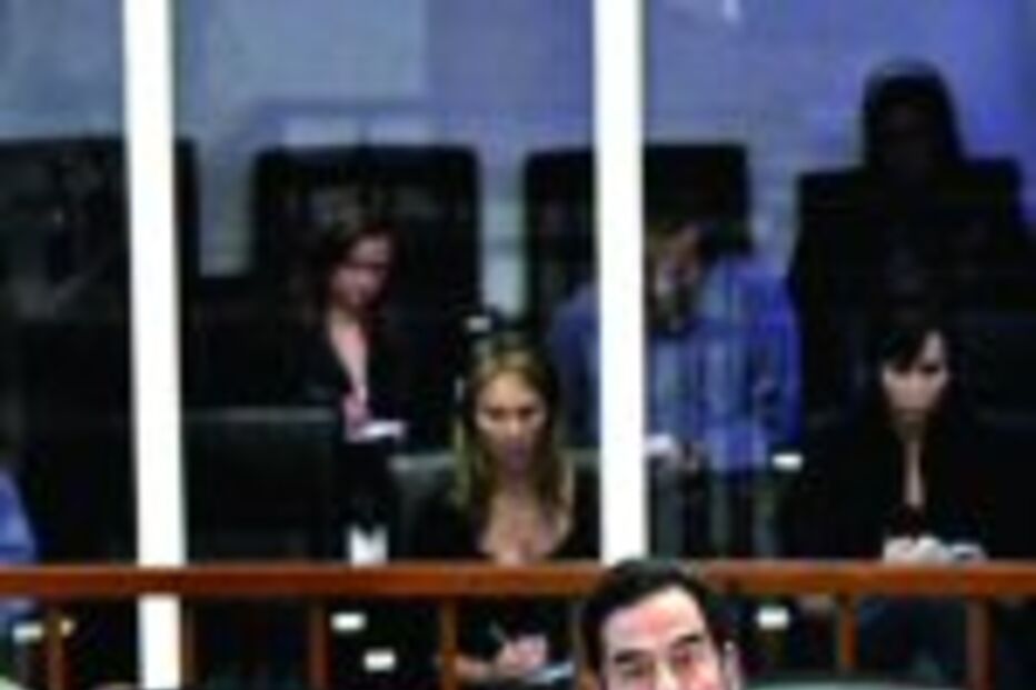 Saddam julgado por genocídio de curdos