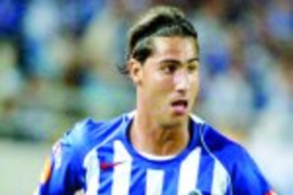 Brincos e piercings ficam fora de jogo