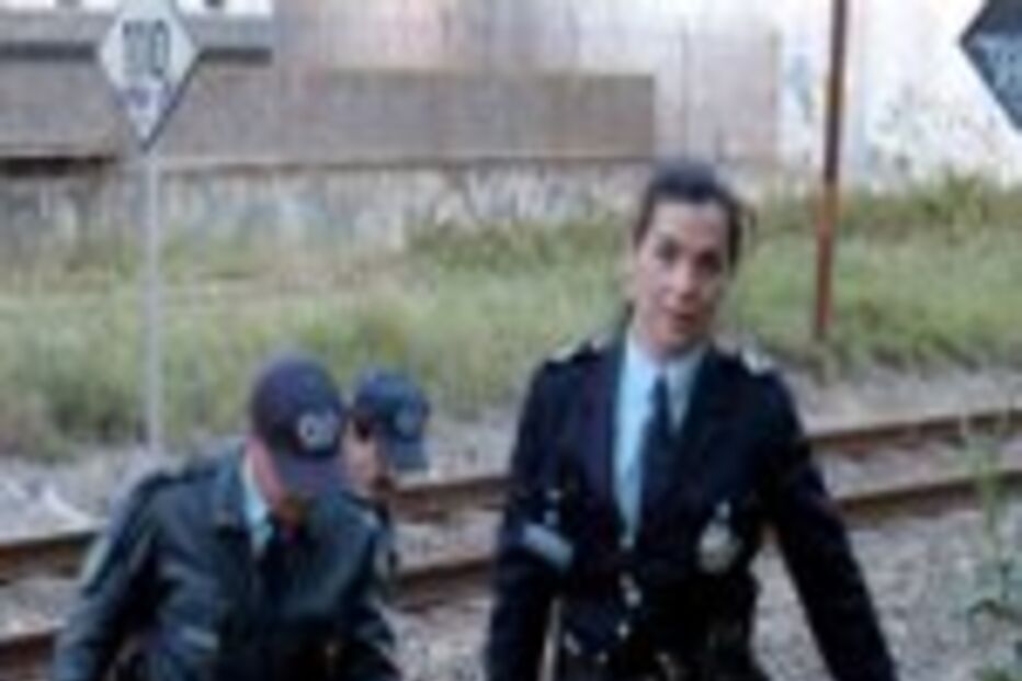 Ossadas de criança em urna