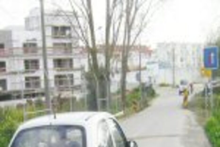 Bandas sonoras altas em estrada de Évora motivam críticas