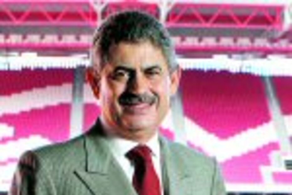 Vieira  por mais 3 anos