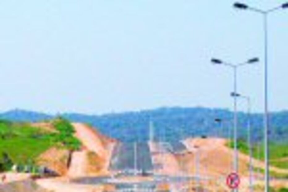 Terrenos em saldo para atrair empresas