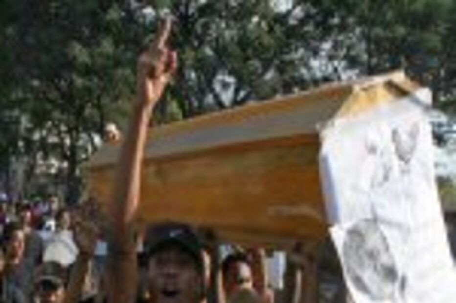 Alkatiri cada vez mais só