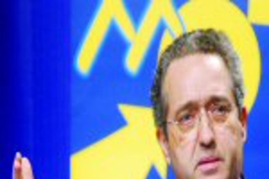 CDS-PP defende fim da saúde gratuita