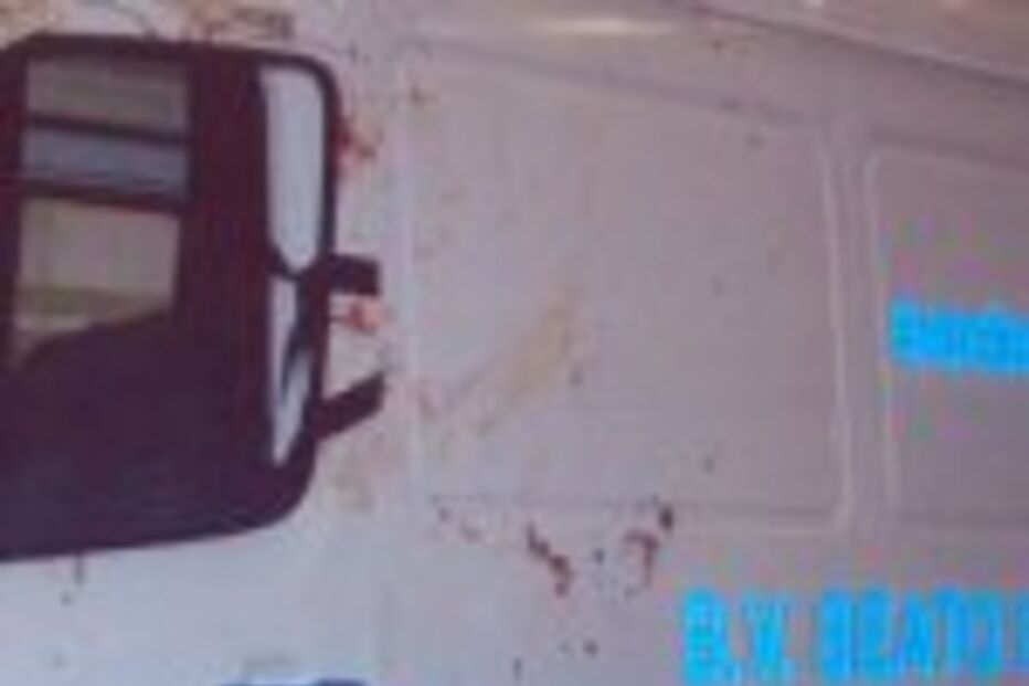 Bombeiros pedem ajuda para reparar ambulância