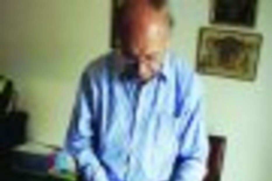 O COLECCIONADOR DE SANTINHOS