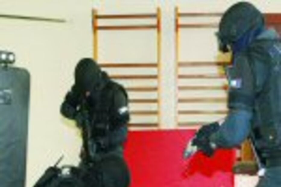 GNR tem armas paralisantes