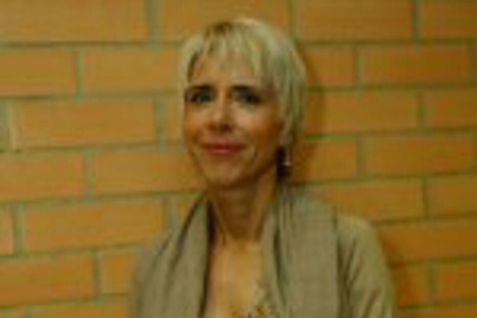 Clara Ferreira Alves deixa Casa Pessoa