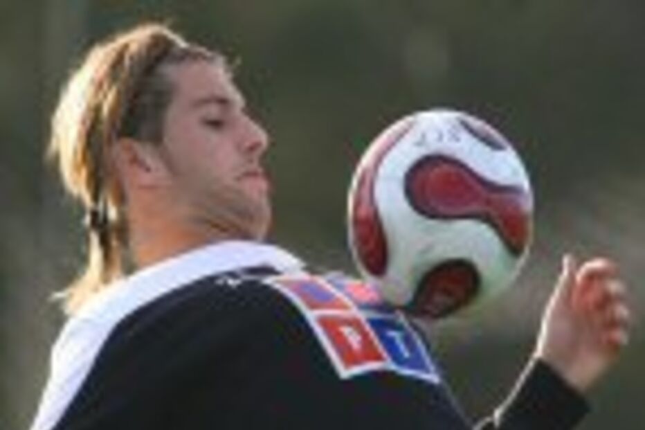 Miguel Veloso avança para estreia num clássico