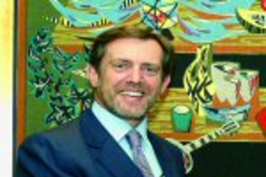 Pais do Amaral arrecada milhões