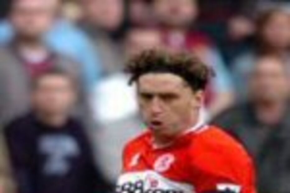 Sporting continua a tentar um médio