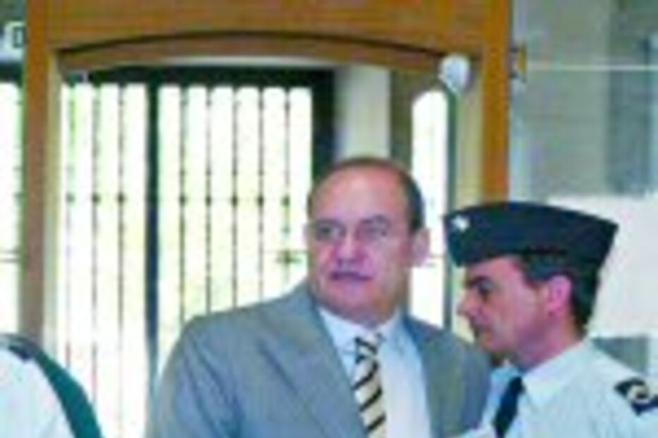 Albarran deve 26 mil