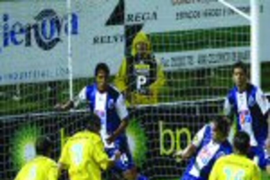 Dois golos de ressalto e corações a saltarem